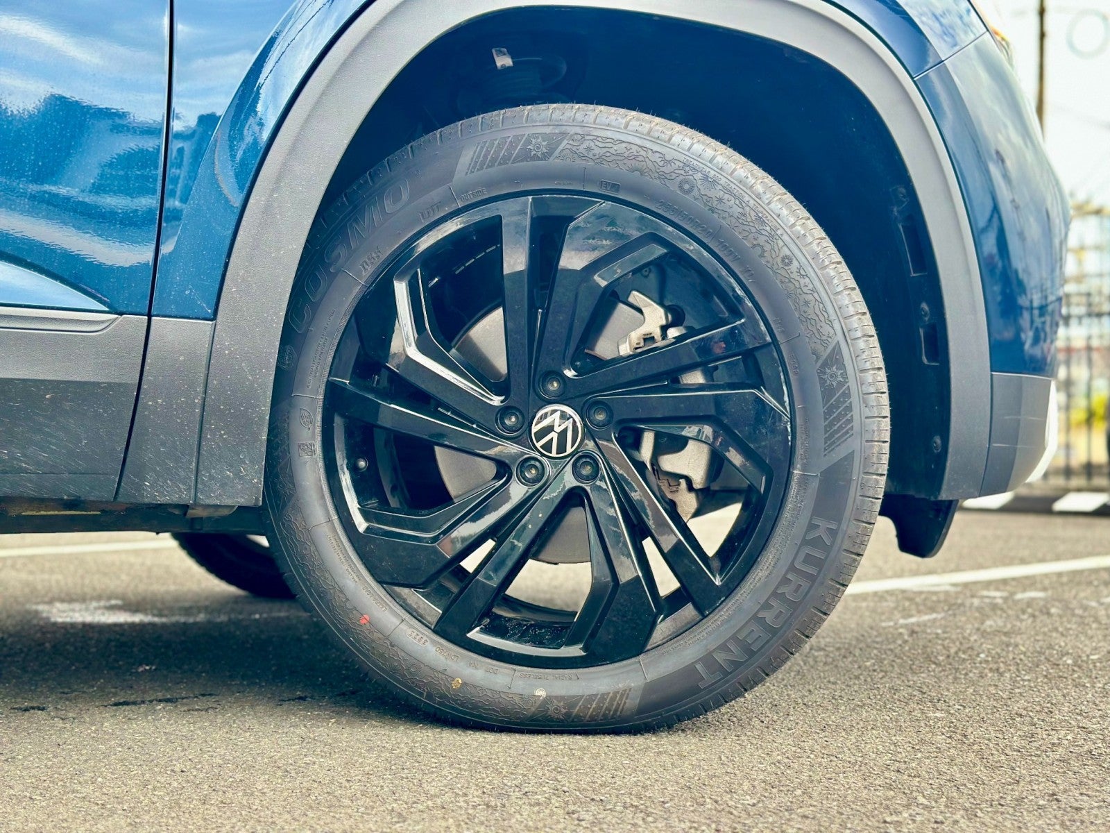 2023 Volkswagen Atlas 2.0T SE w/Technology