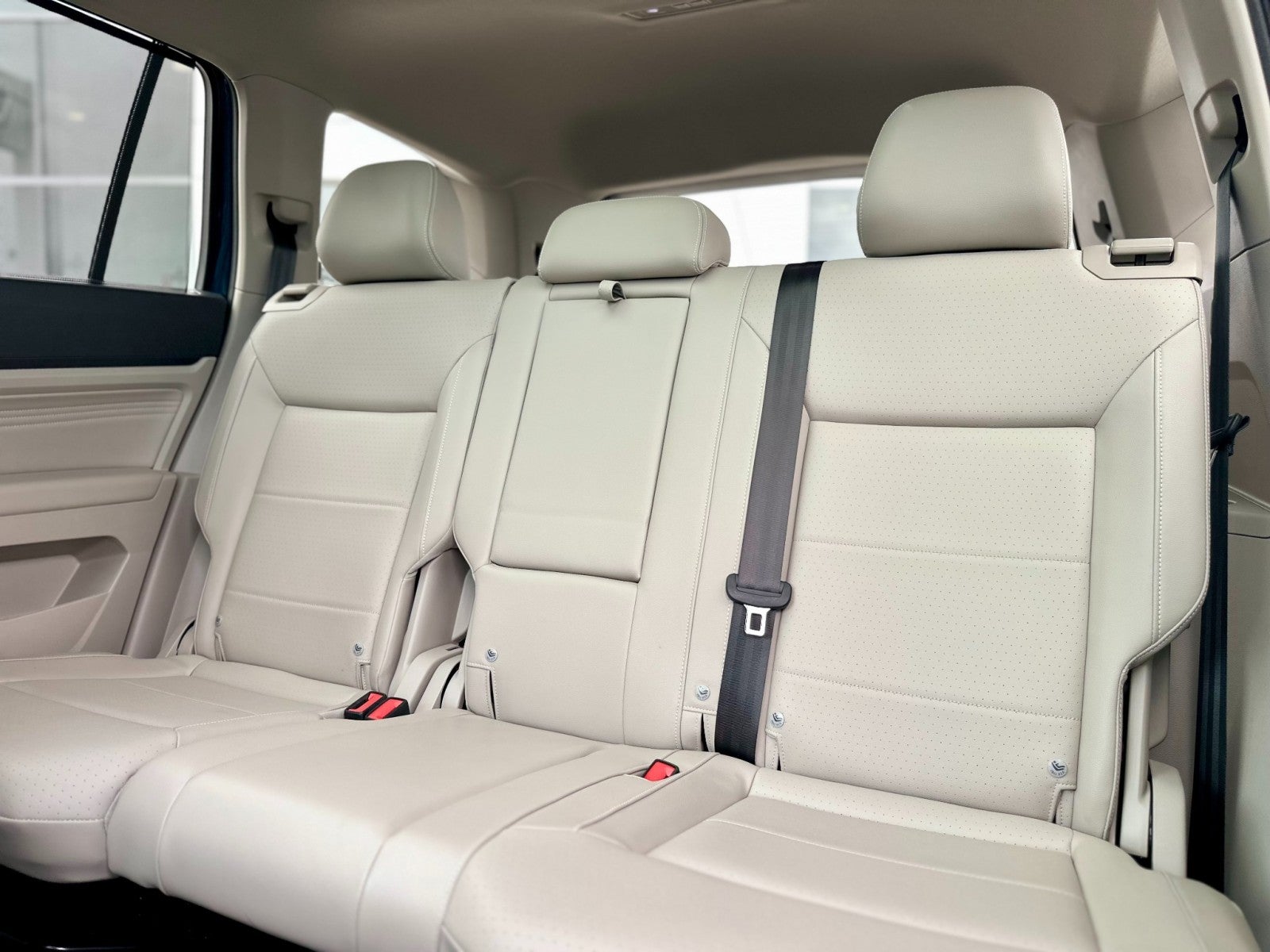 2023 Volkswagen Atlas 2.0T SE w/Technology