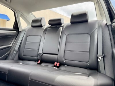 2021 Volkswagen Passat 2.0T SE