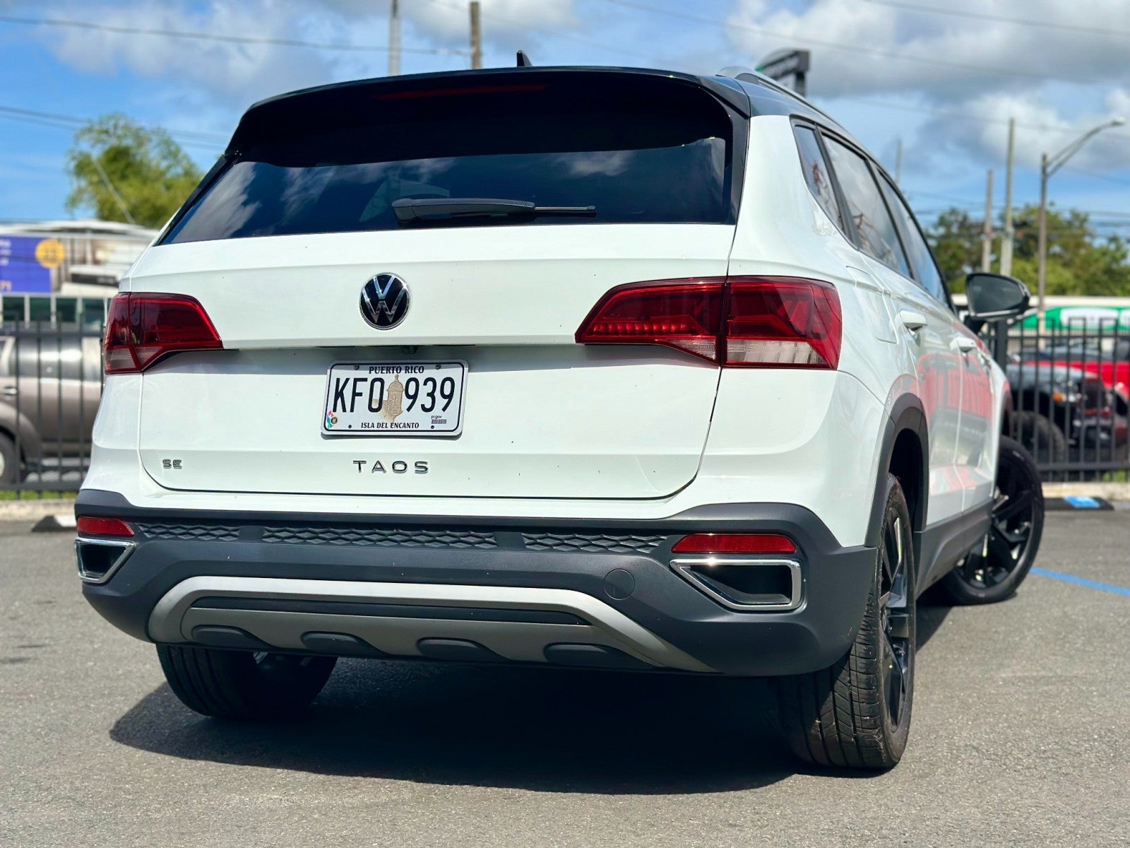 2023 Volkswagen Taos SE