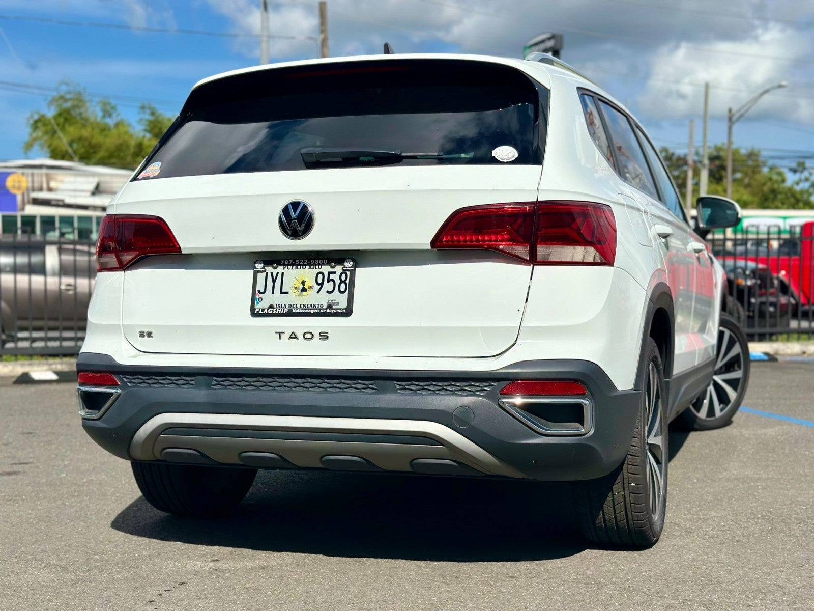 2023 Volkswagen Taos SE