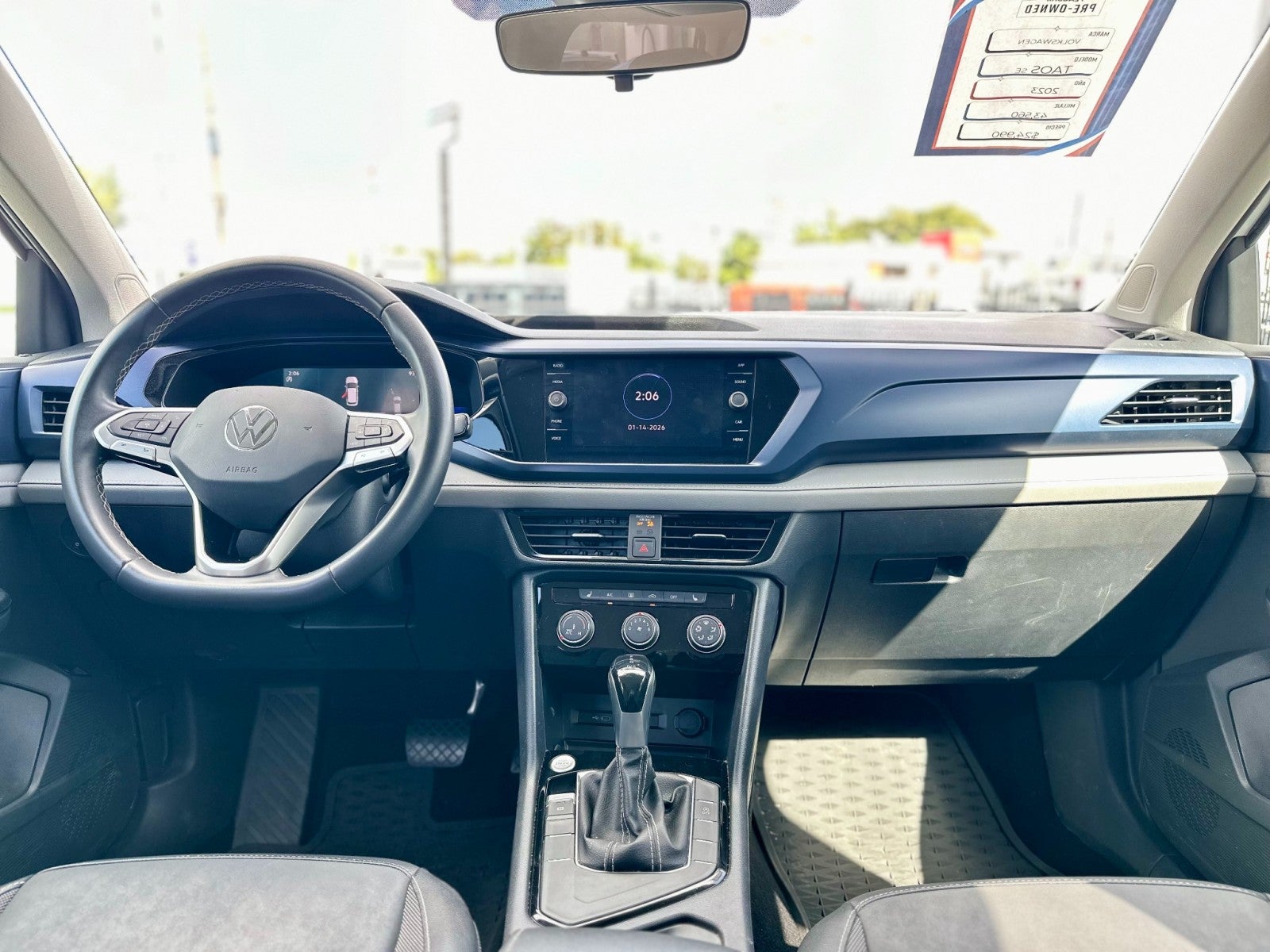 2023 Volkswagen Taos SE